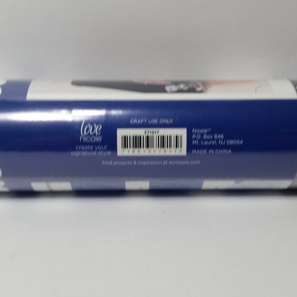 Iron On Vinyl Shadow Glitter - Picture 6 of 7